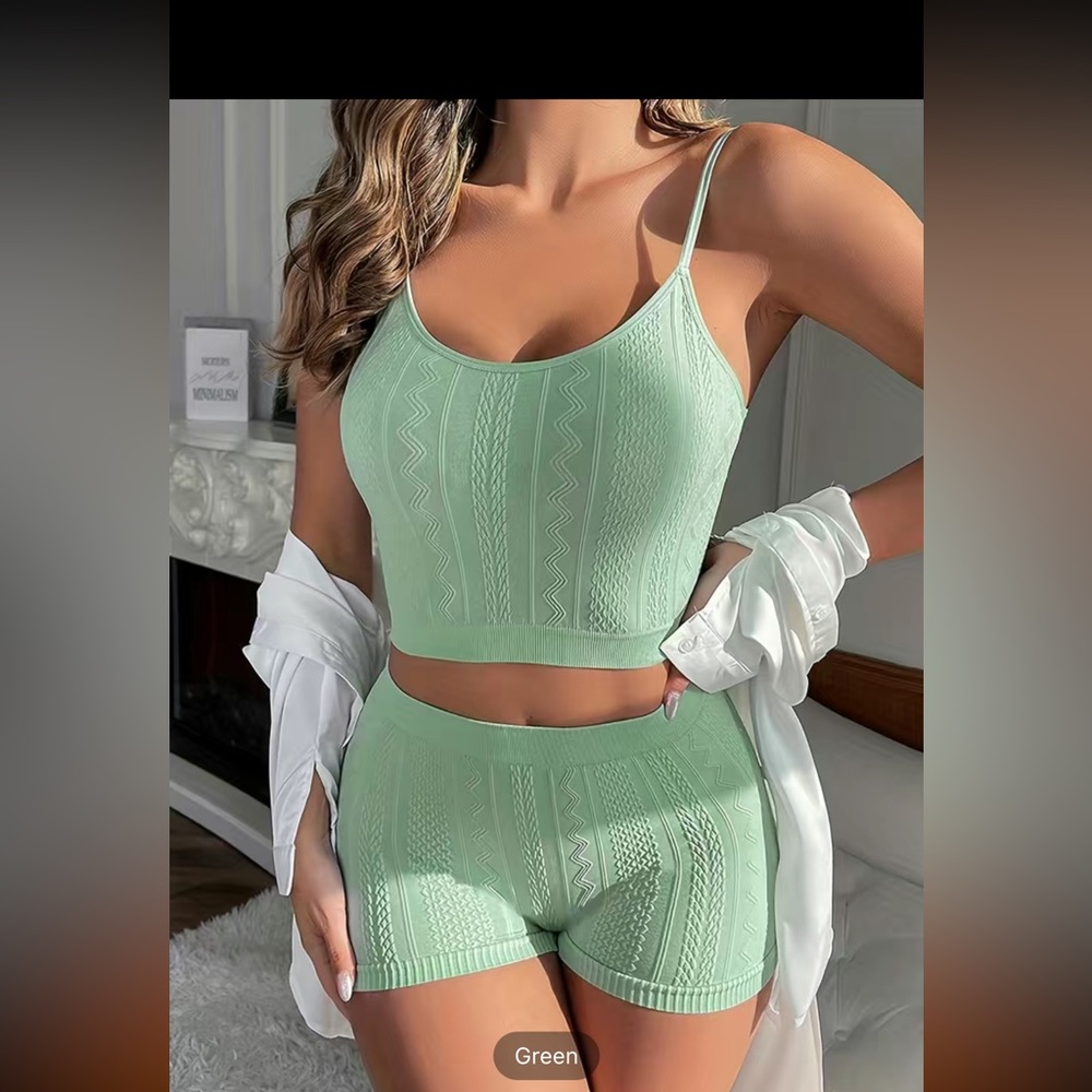 Brand New Argyle Textured Pajama Set, Medium